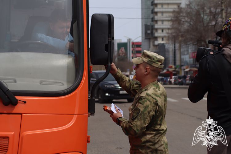 Амурские росгвардейцы присоединились к акциям «Георгиевская ленточка» и «Своих не бросаем»