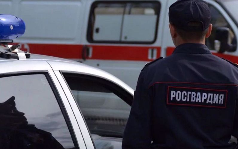 В Благовещенске сотрудники Росгвардии задержали гражданина, напавшего на работника скорой помощи