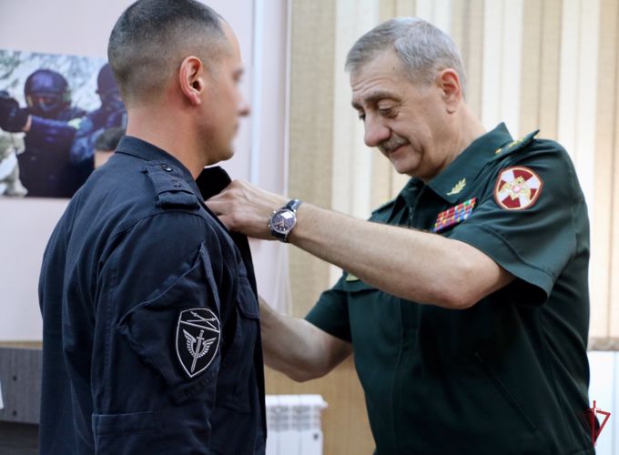 В Амурской области командующий Восточным округом Росгвардии вручил государственные и ведомственные награды