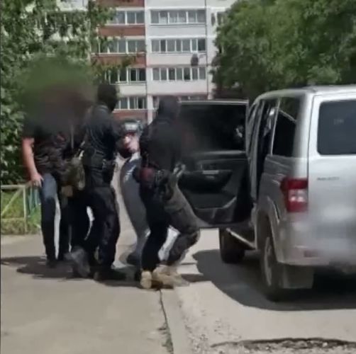 При содействии сотрудников СОБР Росгвардии пресечена противоправная деятельность, подозреваемых в мошенничестве на рынке недвижимости