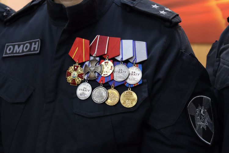 В Амурской области командующий Восточным округом Росгвардии вручил государственные и ведомственные награды