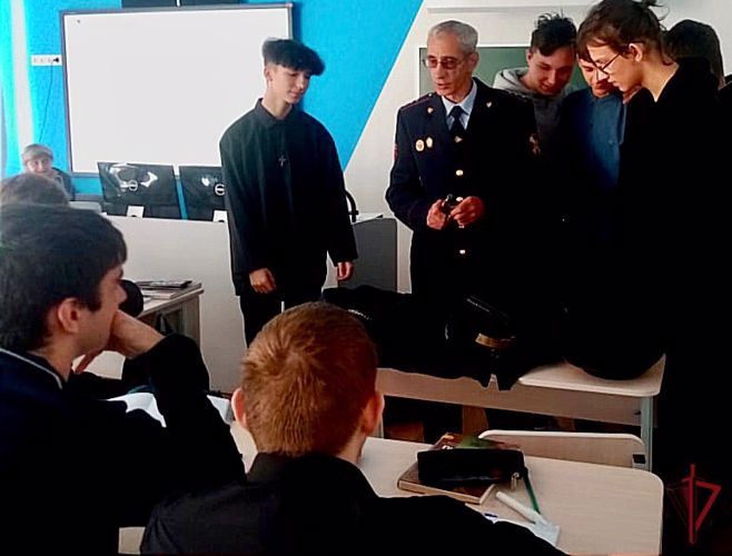 Сотрудники Белогорского филиала вневедомственной охраны Росгвардии провели информационную встречу с детьми
