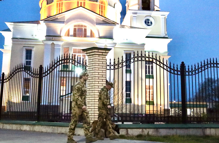 Сотрудники Росгвардии обеспечили безопасность мероприятий, посвящённых Пасхе Христовой