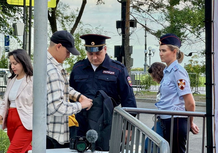 В Благовещенске сотрудники Росгвардии обеспечили правопорядок при проведении российско-китайского фестиваля «Берега вкуса»