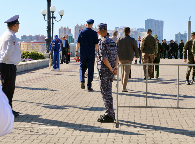 Сотрудники вневедомственной охраны Росгвардии обеспечили охрану общественного порядка при проведении торжественных мероприятий