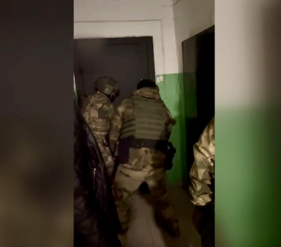 При содействии СОБР «Альтаир» Росгвардии задержаны подозреваемые в серии краж