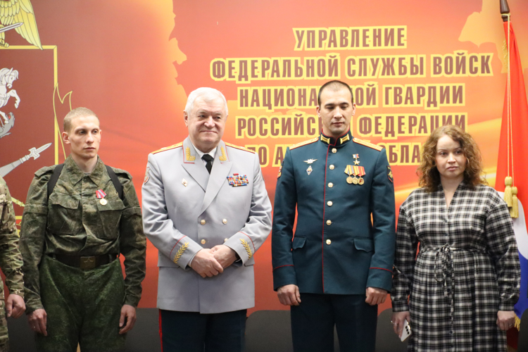 Экипаж легендарного танка "Алёша" стал гостями росгвардейцев в Амурской области