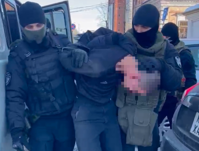  В Амурской области при силовой поддержке СОБР «Альтаир» Росгвардии задержан подозреваемый в совершении серии преступлений