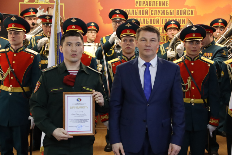 В День войск национальной гвардии Российской Федерации сотрудников и военнослужащих Росгвардии поздравили в Амурской области