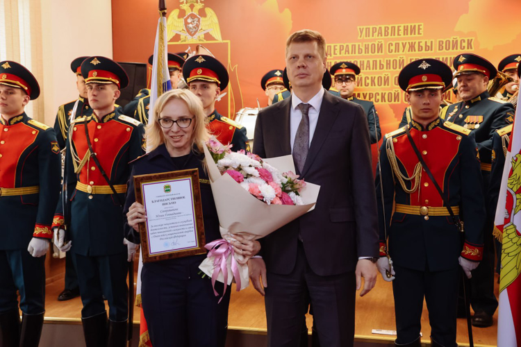 В День войск национальной гвардии Российской Федерации сотрудников и военнослужащих Росгвардии поздравили в Амурской области