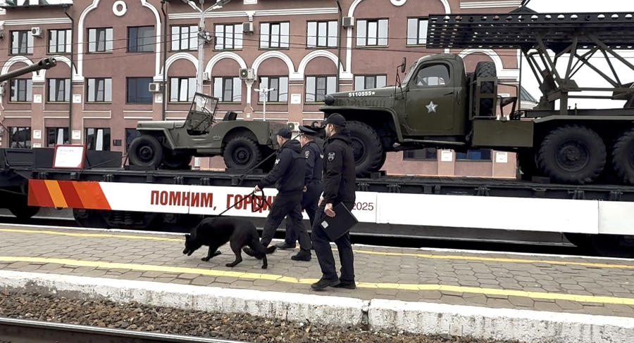 Сотрудники Росгвардии в Амурской области обеспечили безопасность во время проведения торжественных мероприятий