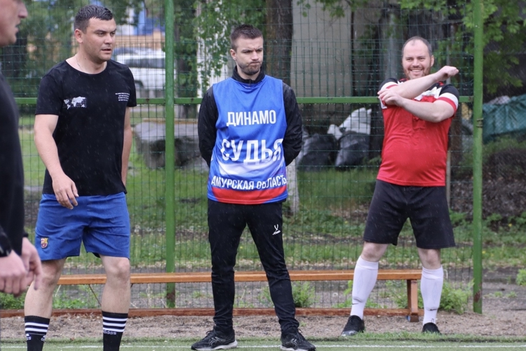 В Благовещенске проходит Чемпионат по мини-футболу посвященный памяти сотрудника вневедомственной охраны Александра Калинина