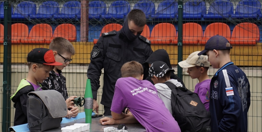 Сотрудники Росгвардии приняли участие в профилактическом мероприятии для детей в летнем лагере «Колосок»
