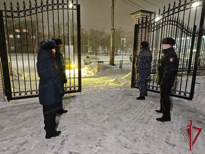 В Амурской области росгвардейцы обеспечили безопасность граждан во время торжественных богослужений