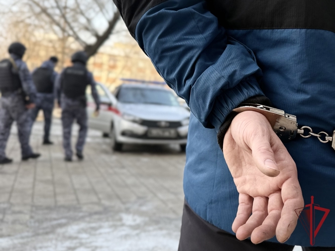В Тамбовке росгвардейцы задержали местного жителя за нарушение общественного порядка в кафе