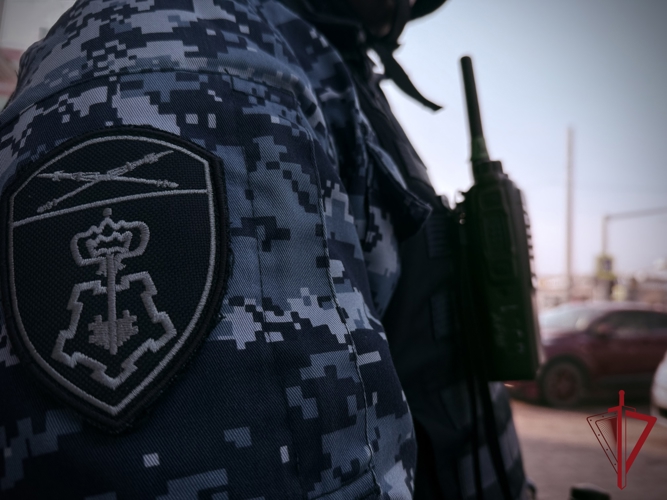 В Свободном сотрудники вневедомственной охраны Росгвардии задержали подозреваемого в совершении преступления