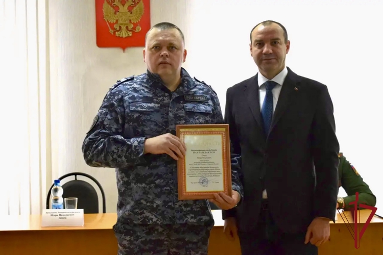В районах Амурской области прошли торжественные мероприятия посвященные 10 - летию Росгвардии и 215 - летию войск правопорядка 