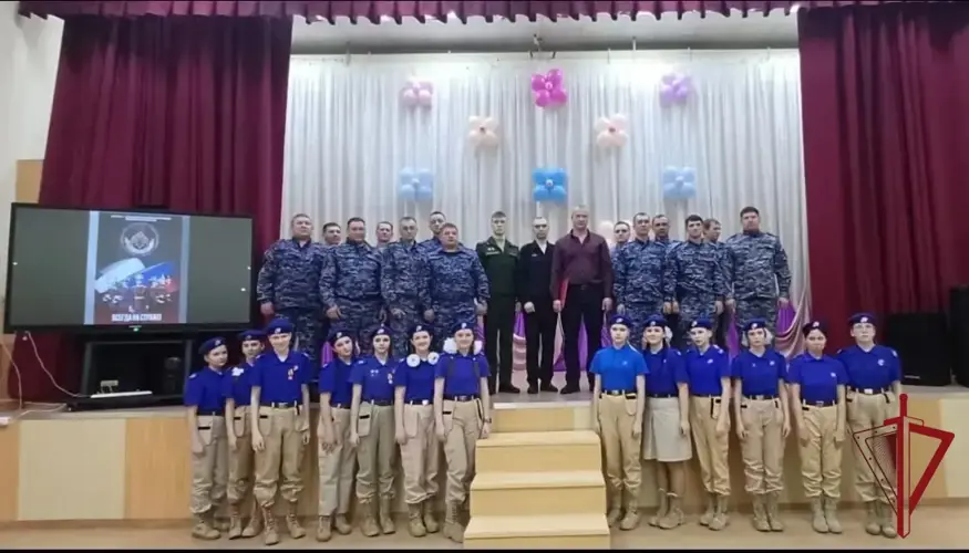 В районах Амурской области прошли торжественные мероприятия посвященные 10 - летию Росгвардии и 215 - летию войск правопорядка 