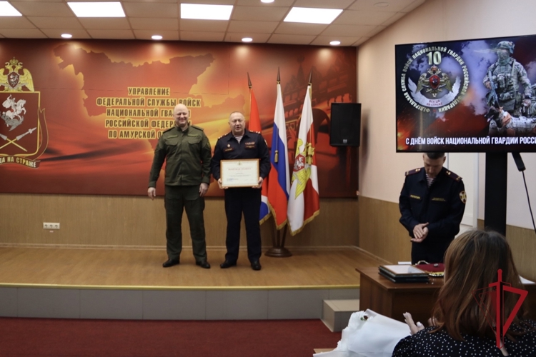 В преддверии Дня Росгвардии, в Амурской области чествовали лучших в службе и поощрили представителей средств массовой информации