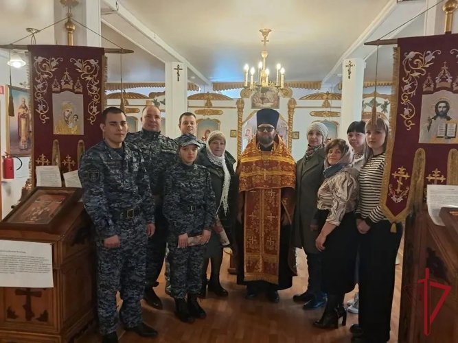 Православные росгвардейцы встретились со священнослужителями в православном приходе имени Сергея Радонежского в селе Тамбовка