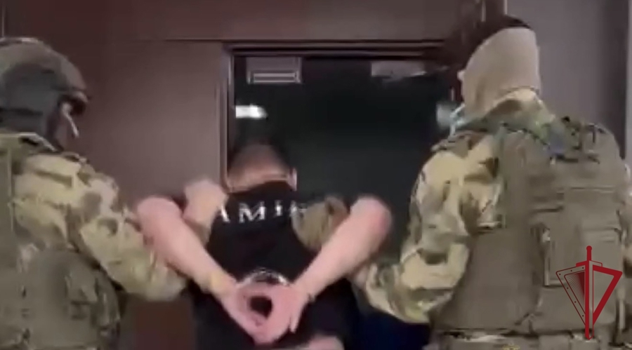 Cиловую поддержку при задержании подозреваемого в стрельбе из травматического пистолета оказали сотрудники СОБР «Альтаир» 