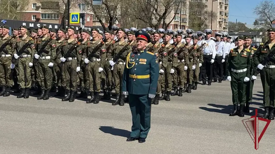 Начальник Управления Росгвардии принял участие  в торжественном прохождении войск Благовещенского гарнизона