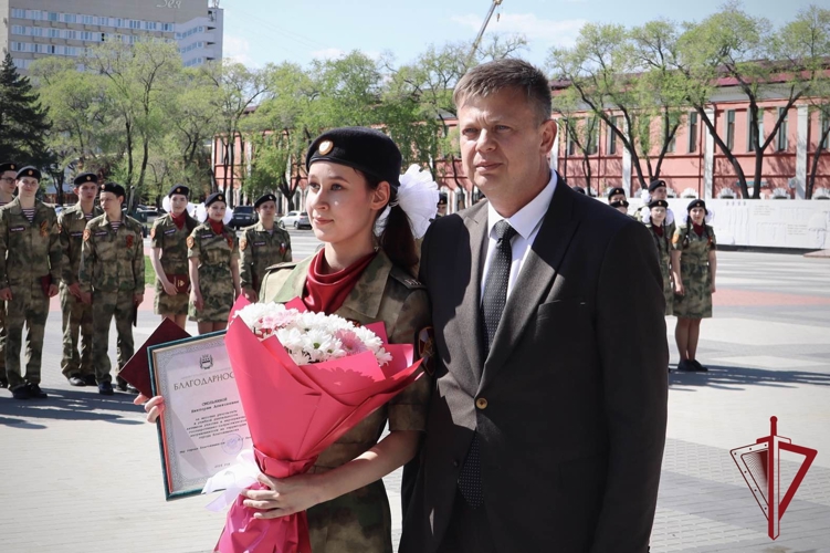 Выпуск профильных классов Росгвардии состоялся в торжественной обстановке на площади Победы
