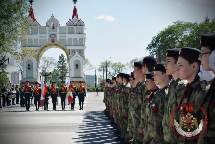 Выпуск профильных классов Росгвардии состоялся в торжественной обстановке на площади Победы