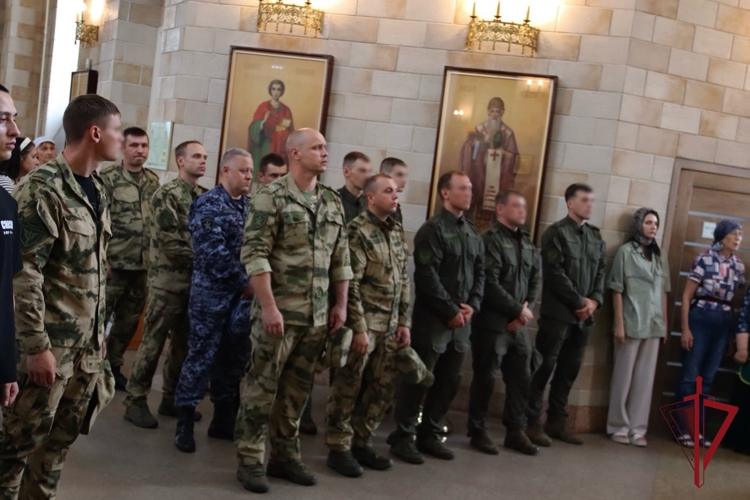 В Благовещенске прошёл молебен в память небесного покровителя Росгвардии святого равноапостольного князя Владимира