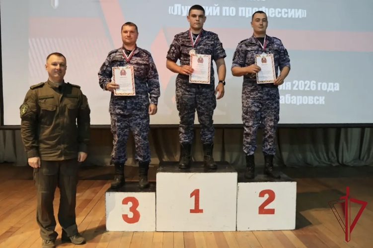 Лучший водитель групп задержаний вневедомственной охраны Восточного округа Росгвардии живет и служит в Амурской области